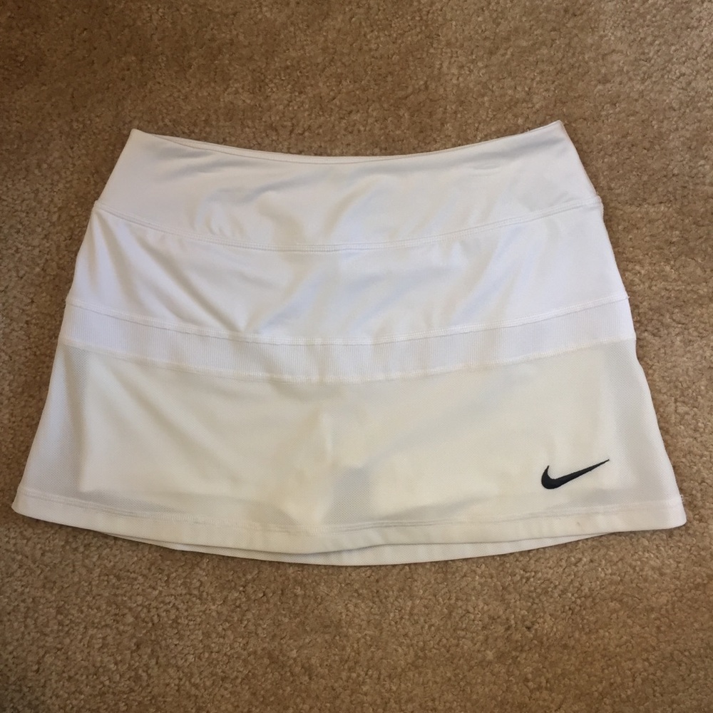 Nike Tennis Skirt in White